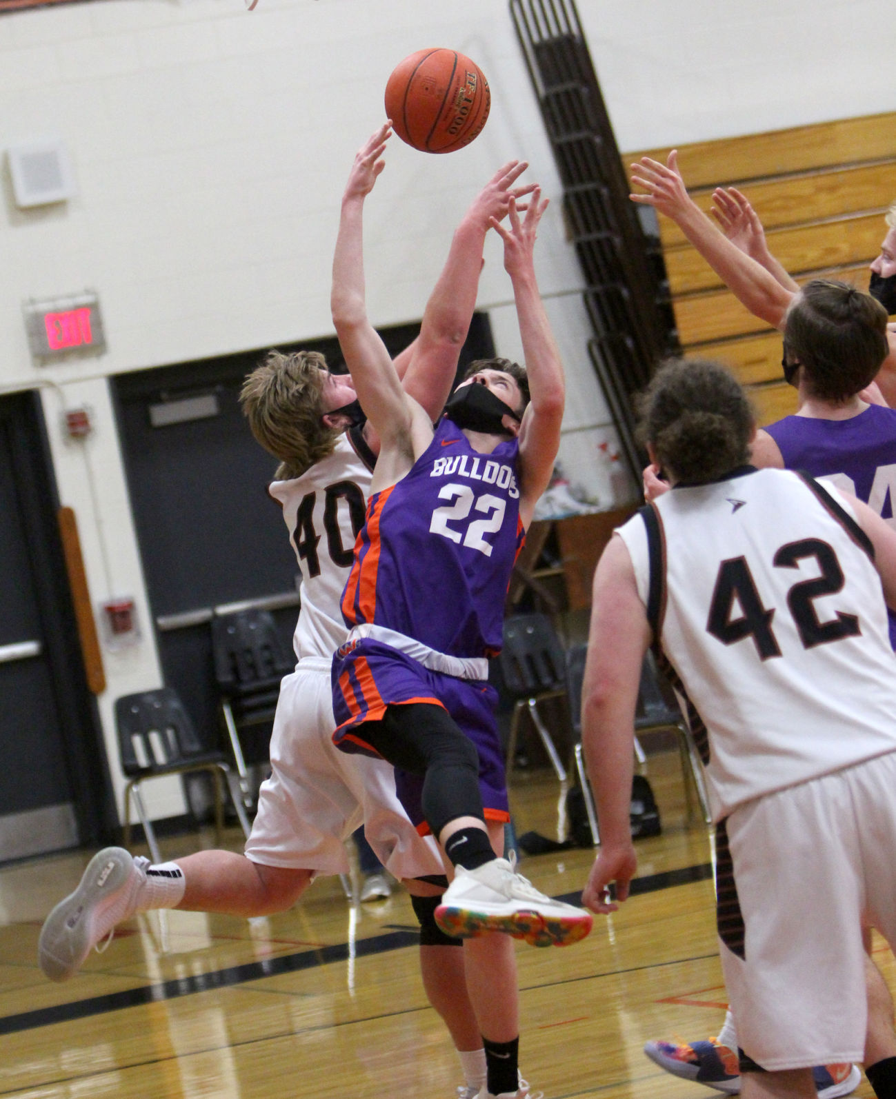 Chetek-Weyerhaeuser at Bloomer boys basketball 1-14-21
